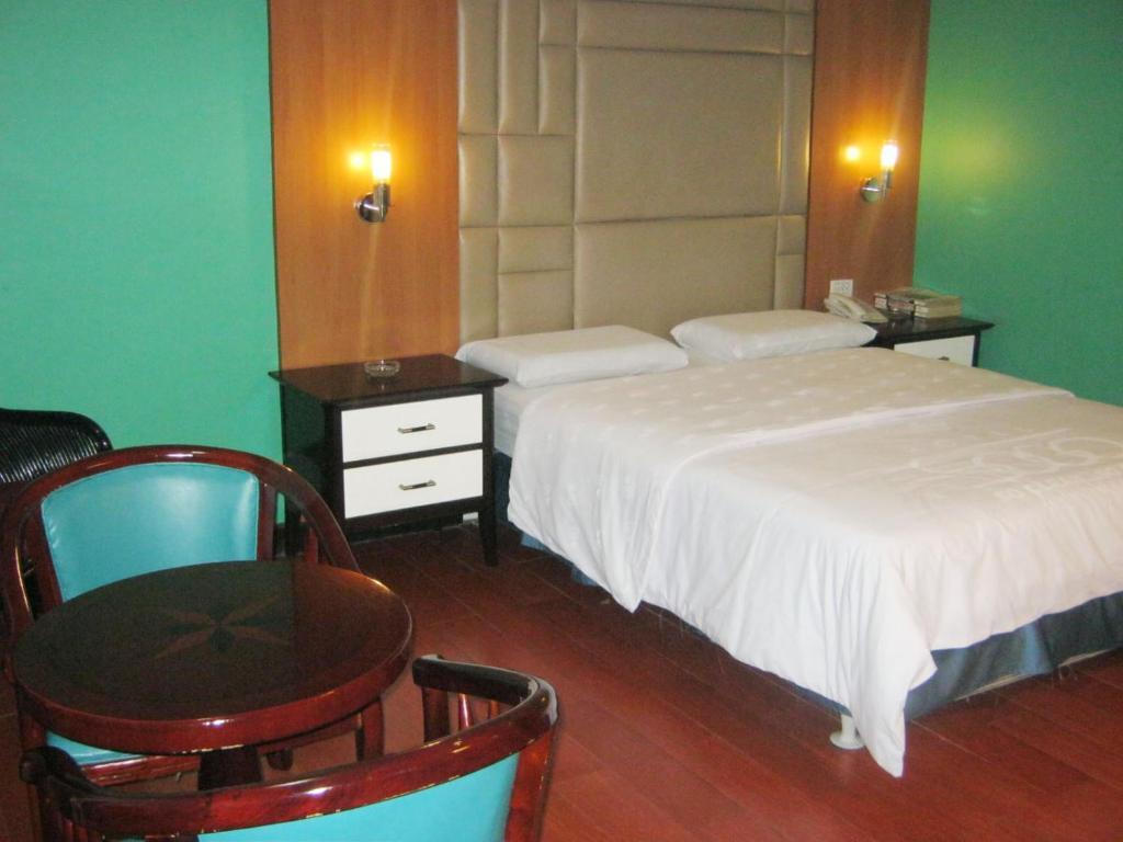 Hotel Sogo Malate Манила Номер фото