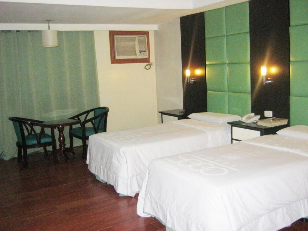 Hotel Sogo Malate Манила Номер фото